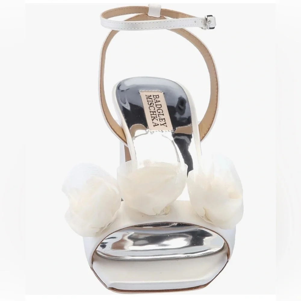 Badgley Mischka Carli Rosette Block Heels - Soft White Satin Size 8.5 NIB